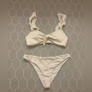 Dippin’ Daisy’s White bikini